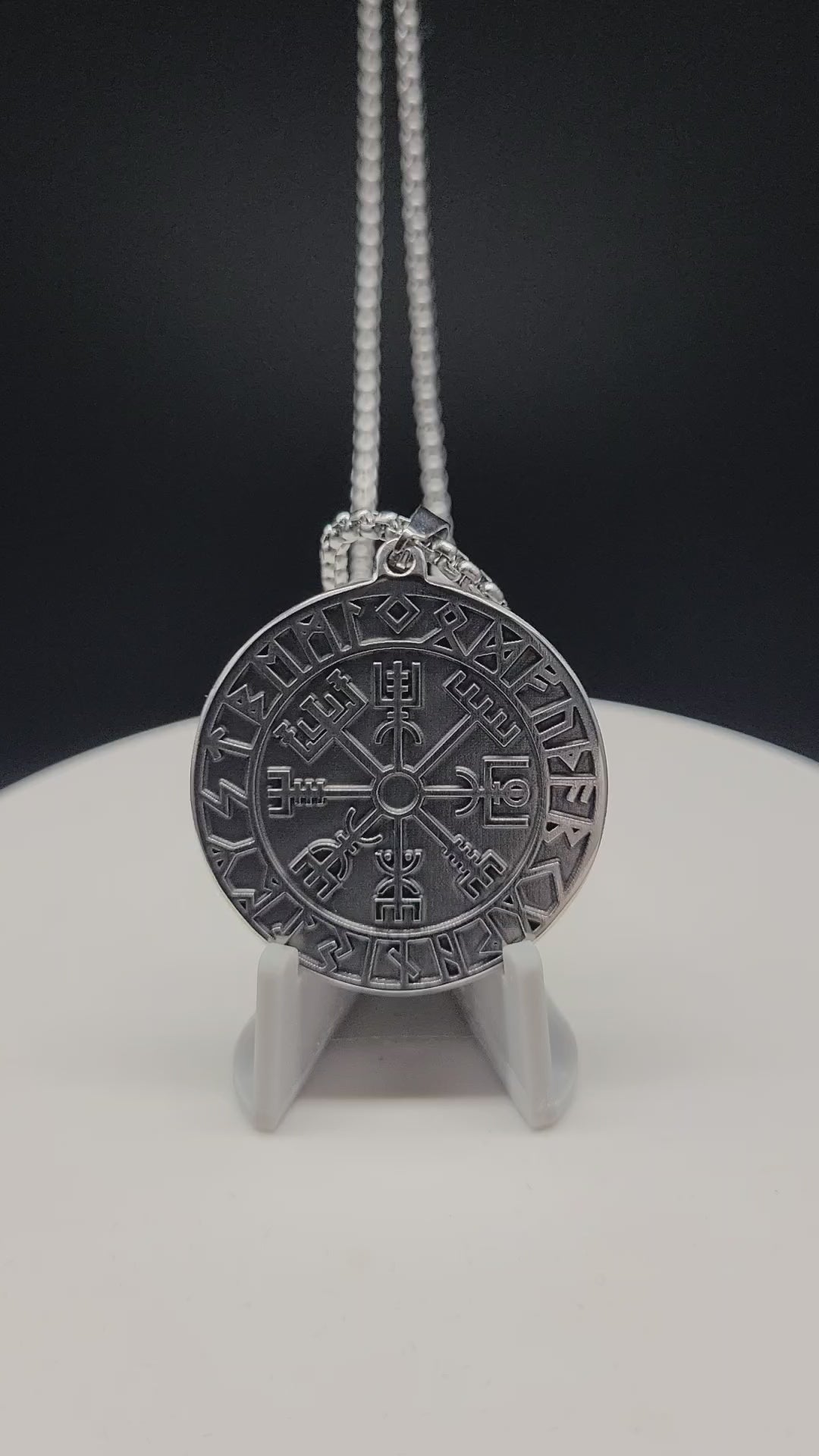 Vegvisir Pendant: Icelandic Magical Stave